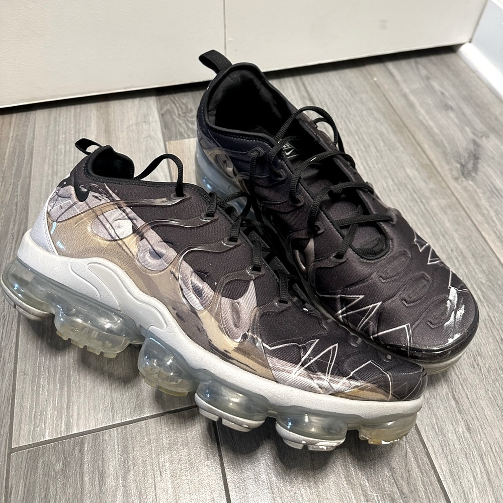Nike Air VaporMax Plus Men’s Sneakers